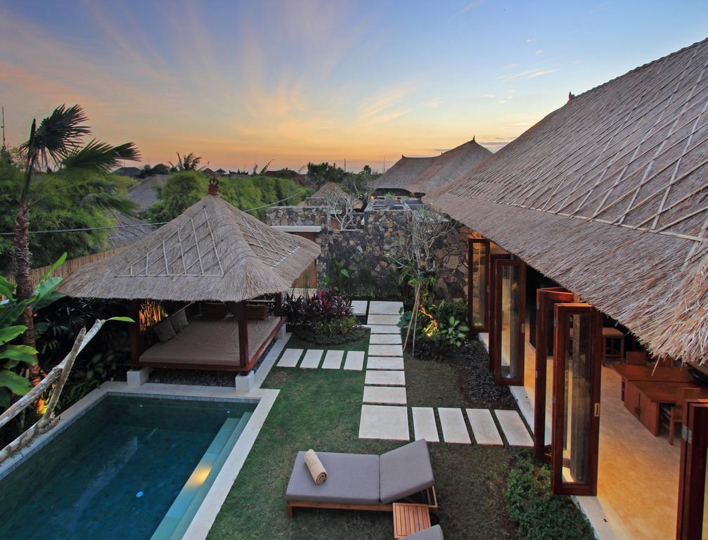 Villa Suar Drupadi Seminyak  Exterior photo